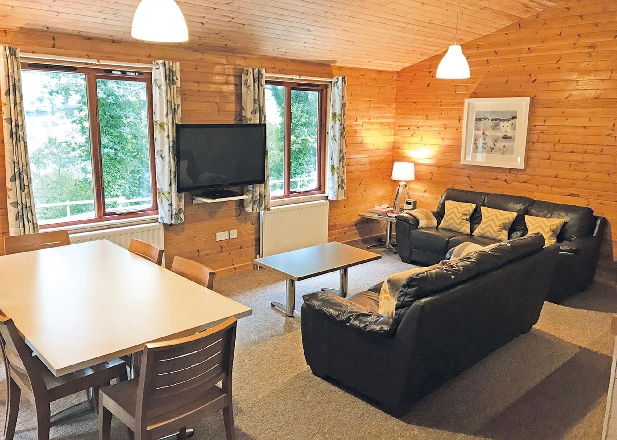 Ivyleaf Combe Lodges Stratton  Room photo